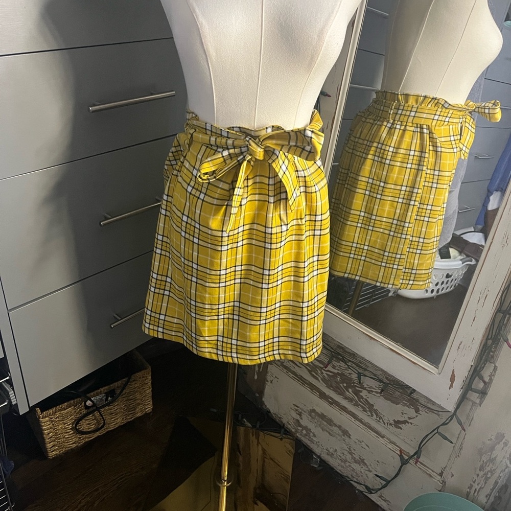 New Look Yellow Plaid Paperbag Mini Skirt with Tie